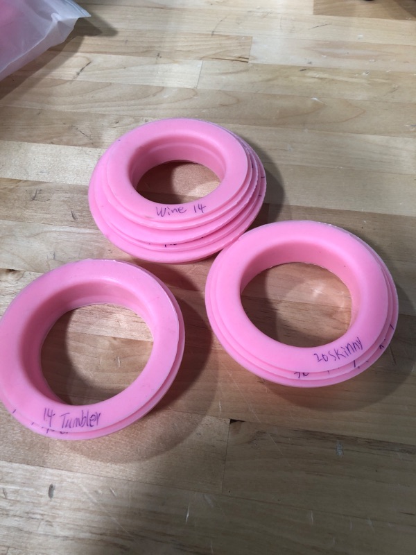 Photo 1 of 10pcs Tumbler Shields for Epoxy Tumbler, Silicone Tumbler Protector Keeps Spray Paint, Epoxy Resin Out of The Inside of Cup, Working on Tumbler Turner to Keep Tumblers Clean COLORS MAY VARY 
