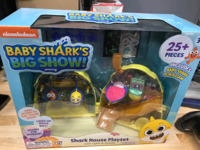 Photo 2 of Baby Shark's Big Show! Shark House Playset – Lights and Sounds Toddler Playset – Interactive Baby Shark Toy