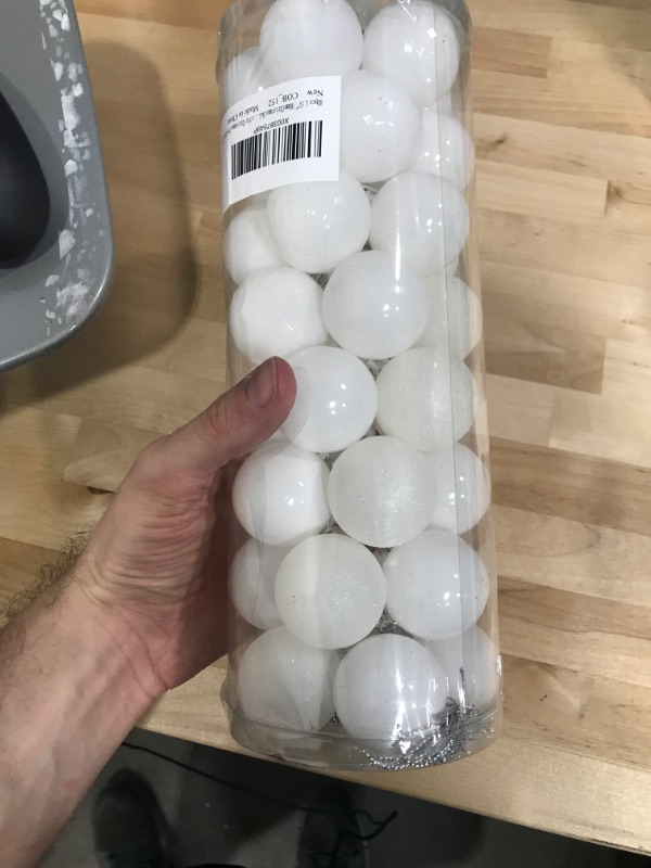 Photo 1 of 1.57" White Christmas Balls Ornaments 40 Pcs Shatterproof Christmas Ornaments Set Halloween Balls Ornaments White Ornaments for Christmas Tree Holiday Party White 1.57”/40pcs