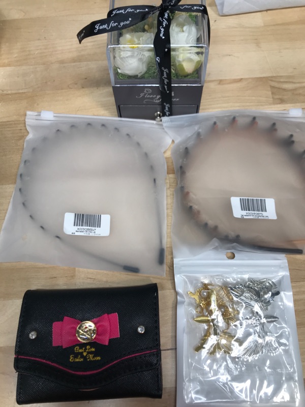 Photo 1 of 5 ITEMS, BEAUTY BUNDLE