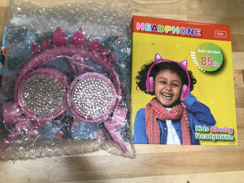 Photo 1 of 2 ITEMS KIDS EARPHONE BUNDLE