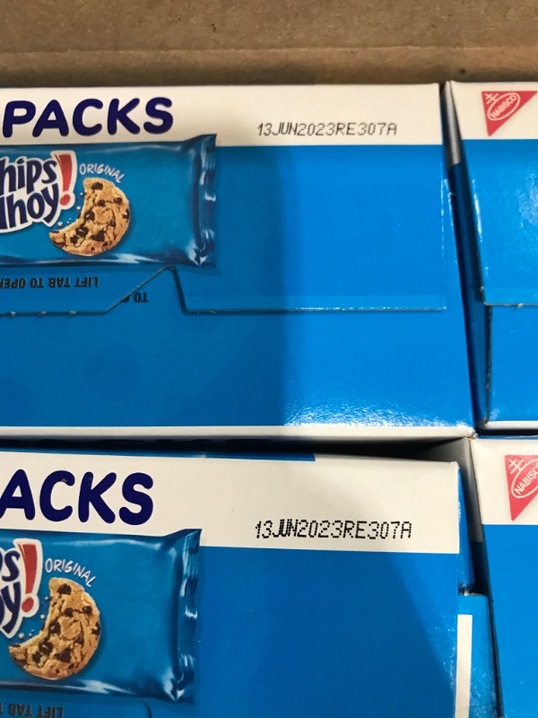 Photo 3 of ***JUN 13 2023*** CHIPS AHOY! Original Chocolate Chip Cookies, 6 Total Snack Packs (4 Cookies Per Pack)