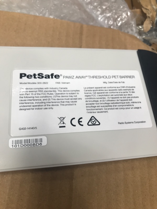 Photo 2 of ***MISSING COLLAR***PetSafe Pawz Away Threshold Pet Barrier, Dog Proofing System for Doorways and Stairs, Designed to Train Pets Over 5 lb to Stay Out of Areas in Your Home, Battery-Operated Automatic Trainin