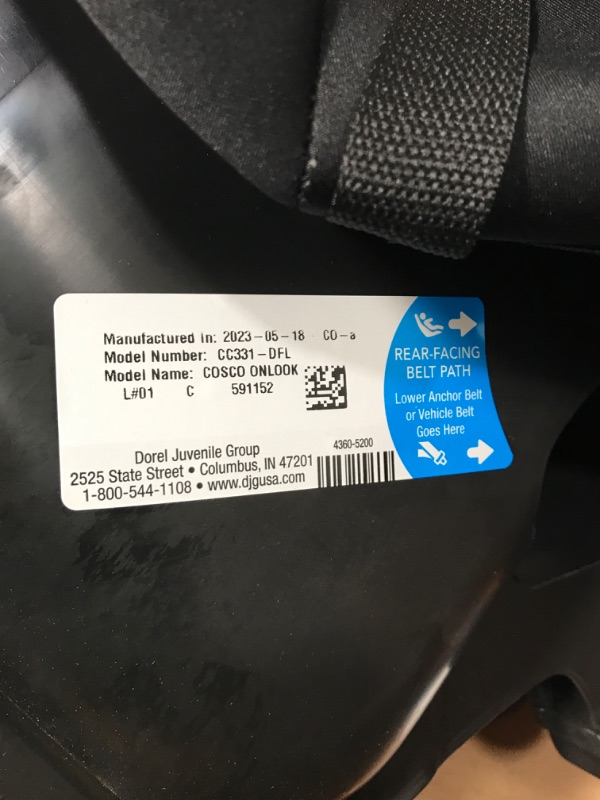 Photo 1 of Cosco Onlook 2-in-1 Convertible Car Seat, Rear-Facing 5-40 pounds and Forward-Facing 22-40 pounds and up to 43 inches, Black Arrows