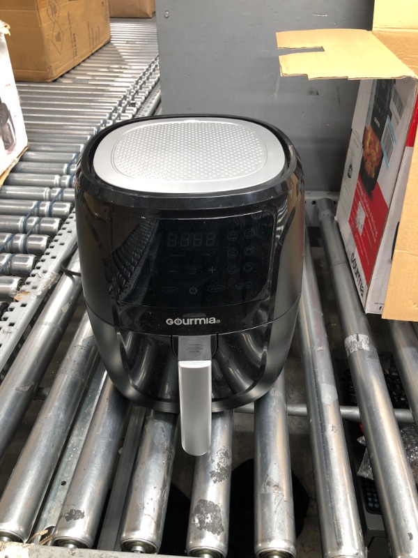 Photo 2 of **PARTS ONLY**
**DONT TURN ON**
Gourmia Air Fryer Oven Digital Display 6 Quart Large AirFryer Cooker 12 1-Touch Cooking Presets, XL Air Fryer Basket 1500w Power Multifunction Black and Stainless Steel Accents FRY FORCE GAF686 6 Qt.