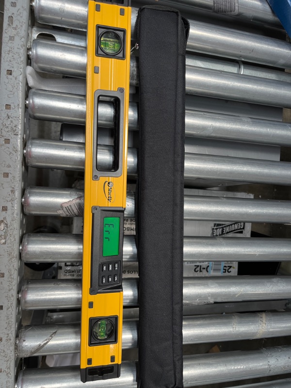 Photo 1 of *POWERS ON* Digital Smart Level Tools Bundle - 24',18' X& 10 Inch Magnetic Torpedo Level and Protractor - Master Precision - IP54 Dustproof and Waterproof - Includes: 2 AAA Batteries and Carrying Case