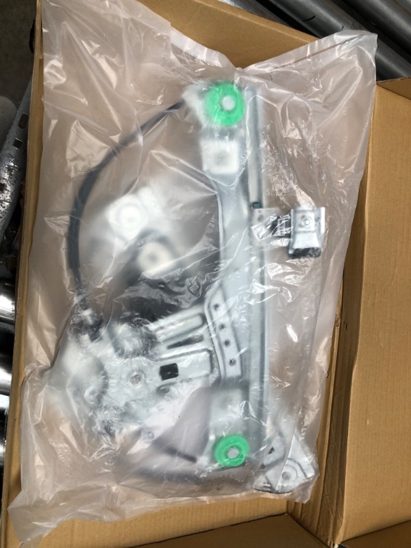 Photo 2 of *** NEW *** Dorman 751-575 Front Driver Side Power Window Motor and Regulator Assembly Compatible with Select Chevrolet Models