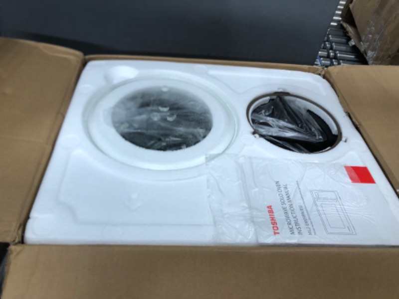 Photo 11 of TOSHIBA ML2-EM09PA(BS) Small Countertop Microwave Oven With 6 Auto Menus, Kitchen Essentials, Mute Function & ECO Mode, 0.9 Cu Ft, 10.6 Inch Removable Turntable, 900W, Black Color 0.9 Cu.Ft.