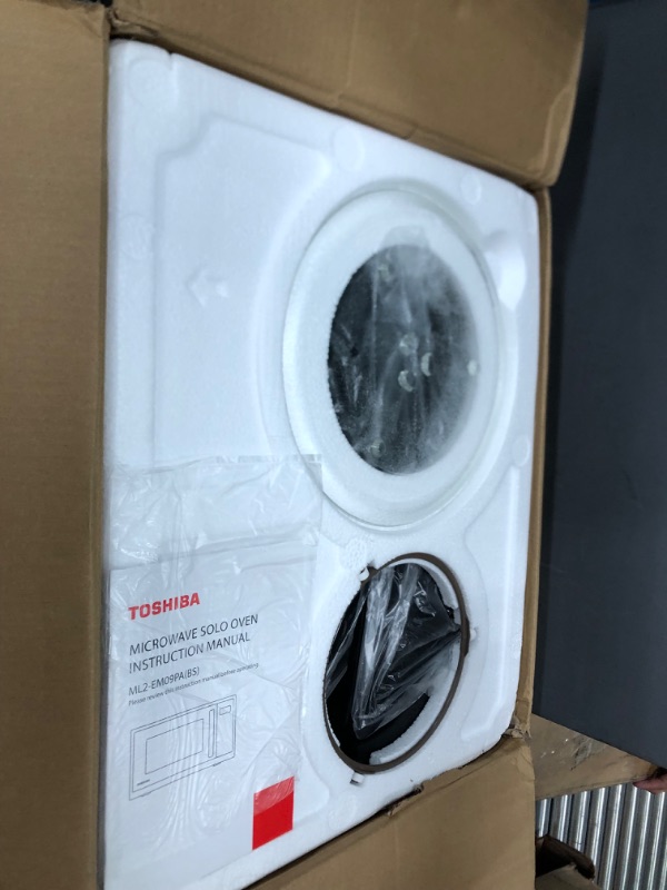 Photo 13 of TOSHIBA ML2-EM09PA(BS) Small Countertop Microwave Oven With 6 Auto Menus, Kitchen Essentials, Mute Function & ECO Mode, 0.9 Cu Ft, 10.6 Inch Removable Turntable, 900W, Black Color 0.9 Cu.Ft.