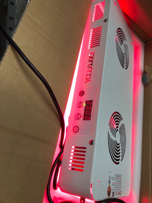 Photo 2 of Bestqool Red Light Therapy Device for Body, Skin. Near Infrared Light Therapy, 100 Clinical Grade Dual Chip LEDs, 660nm 850nm High Power Red Light Panel for Pain Relief, Anti-Aging. 165W.