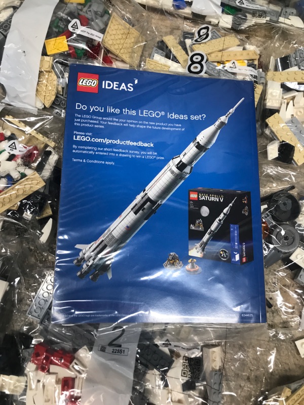 Photo 1 of LEGO 92176 Ideas NASA Apollo Saturn V Space Rocket and Vehicles, Spaceship Collectors Building Set with Display Stand [Amazon Exclusive] single