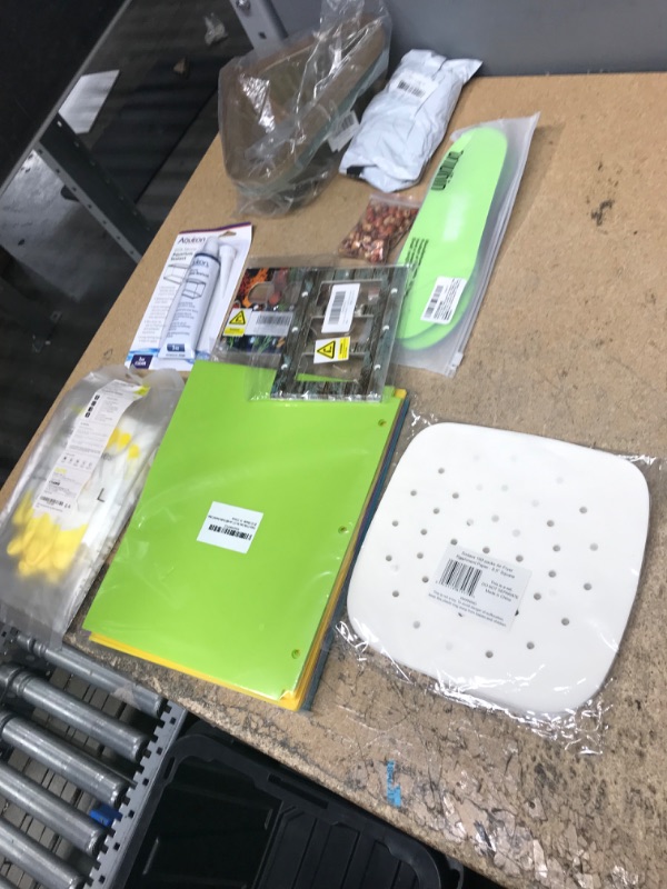 Photo 1 of 10 item bundle
miscellaneous home item bundle 