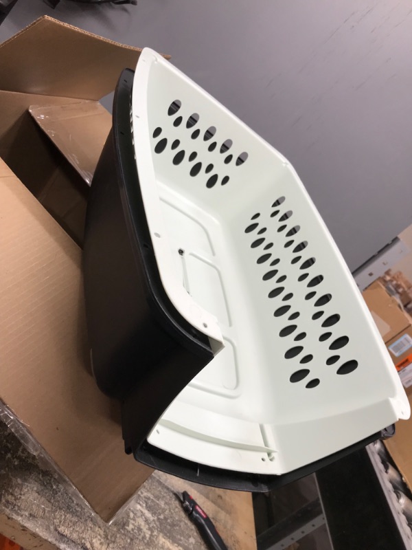 Photo 1 of Petmate Fashion Vari Kennel, 24", for Dogs 10-20 Lbs.
