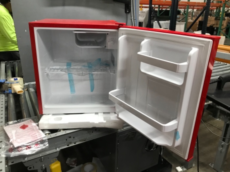 Photo 2 of ***PLUGGED FRIGE IN AND COOLS FAST**
Frestec 1.6 Cu' Mini Refrigerator, Small Refrigerator, Mini Fridge with Freezer, Compact Refrigerator, Red (FR 160 RED)