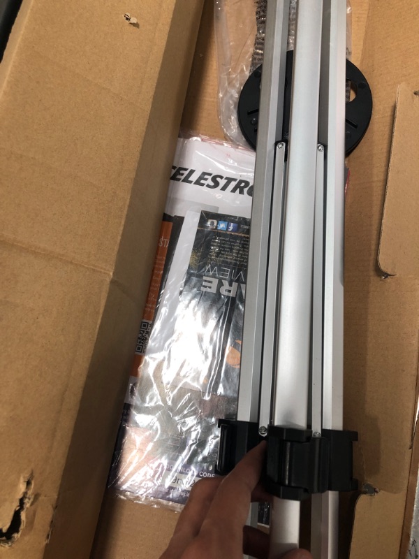 Photo 1 of Celestron PowerSeeker 50 AZ Refractor Telescope with Basic Smartphone Adapter 1.25" Capture Your Discoveries 50AZ Refractor W/Basic Smartphone Adapter