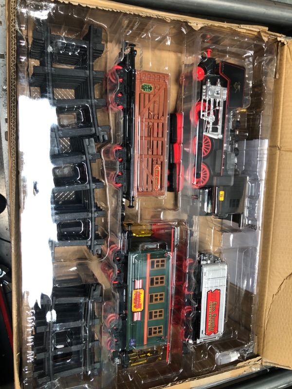 Photo 2 of Amazon Basics Remote Control Battery Operated Hobby Train 4-Car Set with Light and Sounds - 2.4GHz