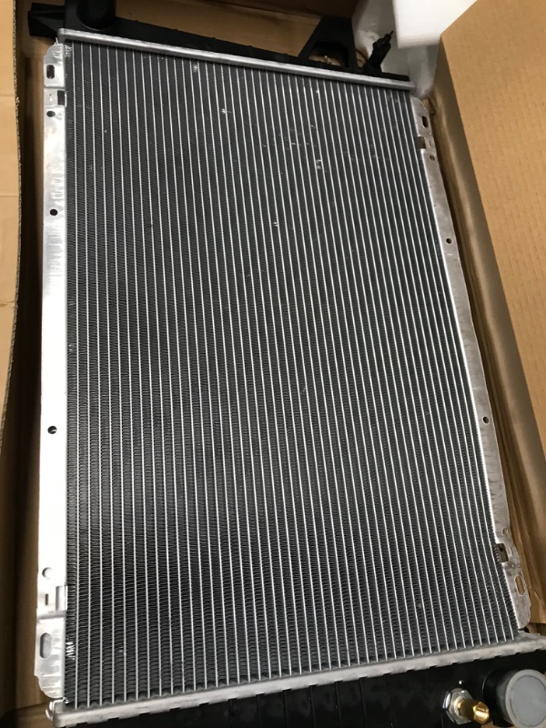 Photo 3 of AutoShack RK1549 Radiator Replacement for 2008 2009 2010 Saturn Vue 2012 2013 2014 2015 Chevrolet Captiva Sport 2.4L 3.0L 3.5L 3.6L V6 AWD FWD