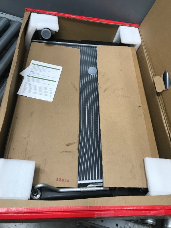 Photo 1 of DWVO Radiator Complete Radiator Compatible with 2007-2010 Sienna CE LE XLE Limited 3.5L V6 DWRD1084