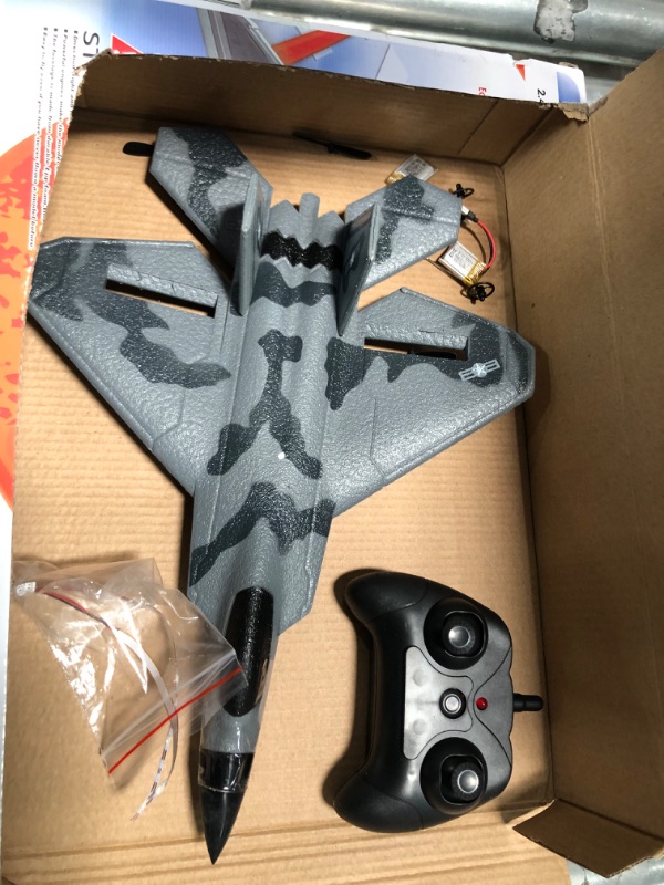 Photo 1 of SIynhoo RC Plane -F22 Raptor Model Toy Airplane Glider, 2 Channels 2.4 GHz Remote Control Airplane Easy to Fly RC Jet,Kids & Beginners F22 Easy to Fly Toy for Fighter Model Glider