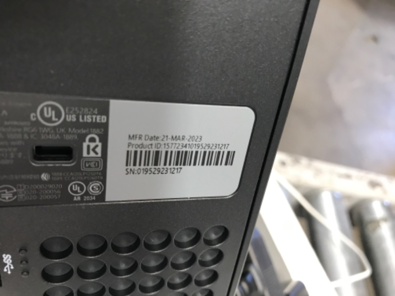 Photo 2 of (POWERS ON BUT DOESNT FUCTION)Microsoft Xbox Series X 1TB SSD Gaming Console - 8X Cores Zen 2 CPU, 12 TFLOPS. RDNA 2 GPU, 16GB. DDR6 RAM, Up to 120 FPS, 8K HDR, 4K UHD
