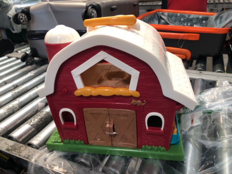 Photo 2 of Battat Big Red Barn, Animal Farm Playset for Toddlers, 18M Plus, 13.5" x 9" x 12"
