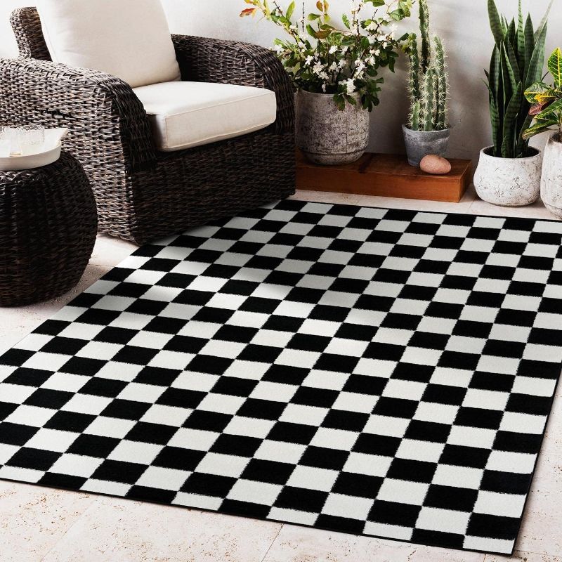 Photo 1 of 1909 Checkered Black and White 5 x 7 Area Rug Carpet
