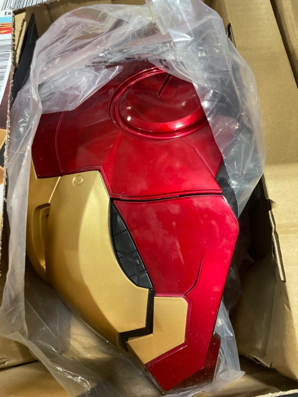 Photo 3 of Avengers Marvel Legends Iron Man Electronic Helmet - Multicolor Characters