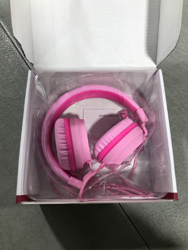 Photo 4 of Besom Pink wired foldable headphones