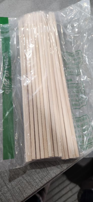 Photo 2 of 30 Pack Round Wood Dowel Rods 1/4x1/4x12 Inch Balsa Wood Sticks ?1/4 Inch Natural Wood Color Unfinished Wood for Cricut Maker Make Models of House Airplane Ship Boat DIY Wooden(6x6x305mm) 30 Pcs Round 1/4x12 Inch