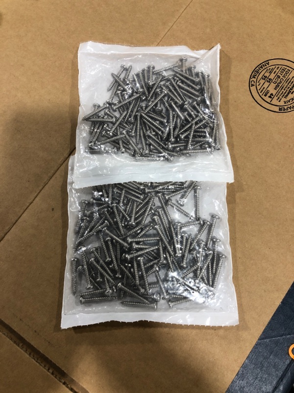 Photo 1 of 2 Pack - Bags of screws, 6-18x1