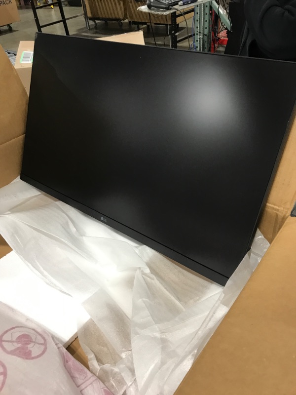 Photo 2 of LG 27MP400-B 27” Full HD (1920 x 1080) IPS Display with 3-Side Virtually Borderless Design, AMD FreeSync and OnScreen Control – Black