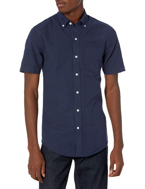 Photo 1 of Amazon Essentials Men's Slim-Fit Short-Sleeve Pocket Oxford Shirt Large Navy