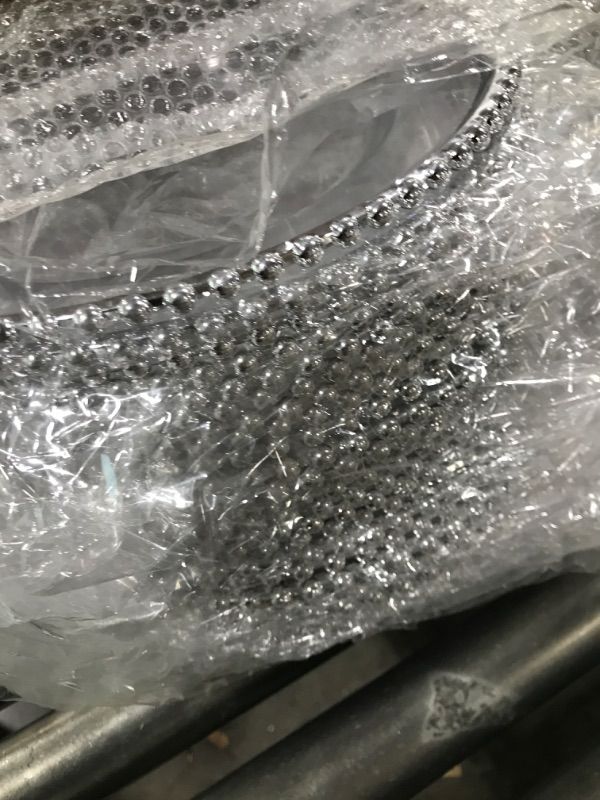 Photo 1 of 25 Pcs Clear Charger Plates 13 Inch Plastic Round Dinner Plates with Beaded Rim Dinner Table Decorative Plates for Home Wedding Kitchen Birthday Bridal Shower Party Dinner Table Supply (Silver)