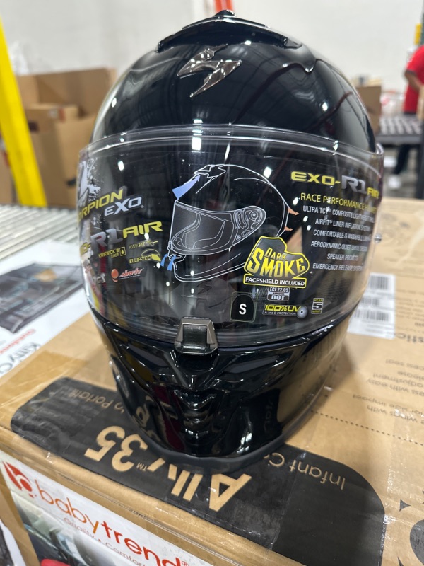 Photo 2 of ScorpionEXO R1 Air Full Face Motorcycle Helmet with Pinklock Shield and Bluetooth Ready Speaker Pockets DOT ECE Solid (Gloss Black - Small) Small Gloss Black