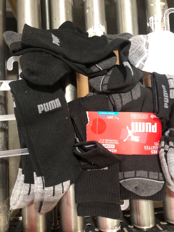 Photo 3 of bag of 20 pairs of puma socks 