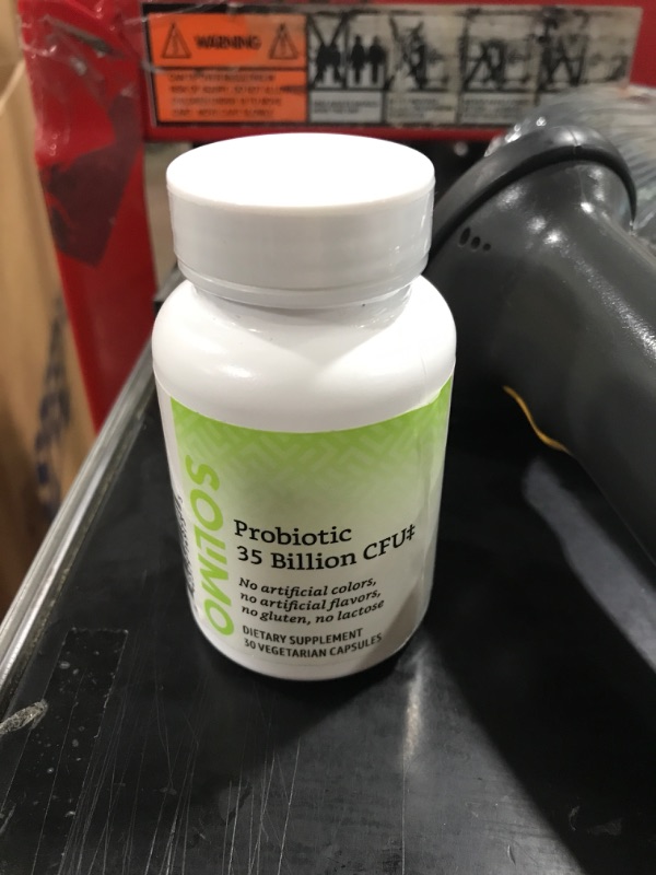 Photo 1 of Amazon Brand - Solimo Probiotic 35 Billion CFU, 8 Probiotic Strains with Prebiotic Blend, 30 Vegetarian Capsules & Solimo Probiotic 5 Billion CFU, 8 Probiotic strains with 60 mg Prebiotic Blend 12/2023