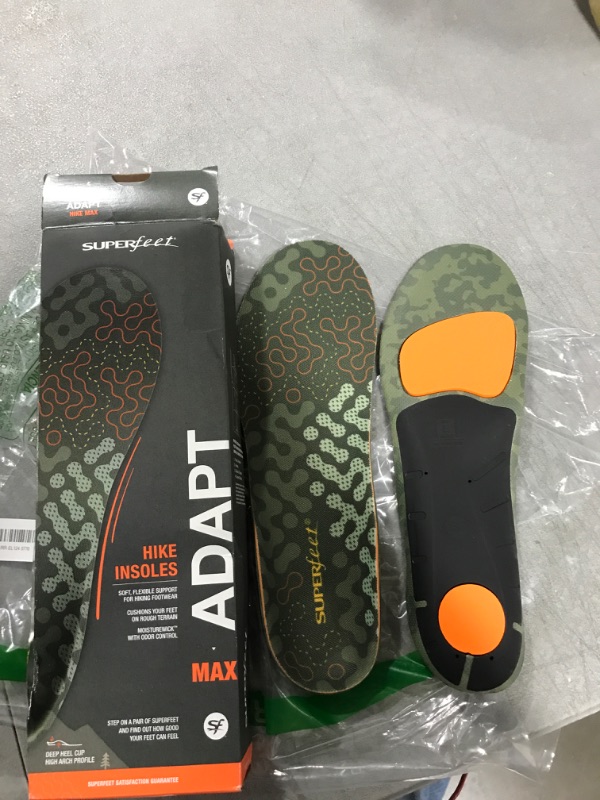 Photo 2 of Superfeet Hike Cushion Insoles - Trim-to-Fit Flexible Arch Support Inserts for Hiking Boots or Shoes - Professional Grade - 9.5-11 Men / 10.5-12 Women Rifle Green Men: 9.5 - 11 / Women: 10.5 - 12