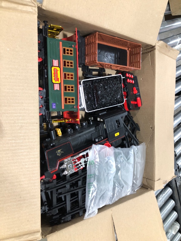 Photo 1 of Amazon Basics Remote Control Battery Operated Hobby Train 4-Car Set with Light and Sounds - 2.4GHz