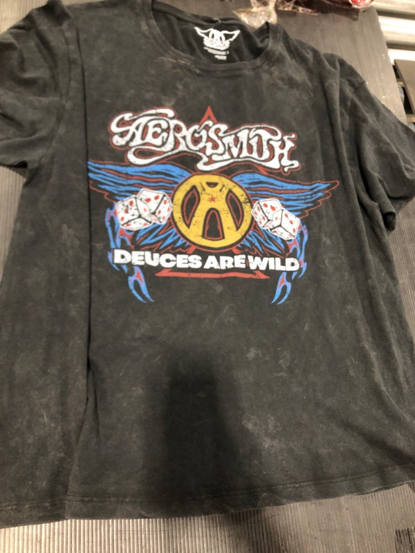 Photo 1 of Aerosmith T Shirt L