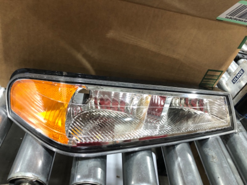 Photo 2 of  Style Headlights Assemblyun  Chevy Colorado GMC unknow the size 