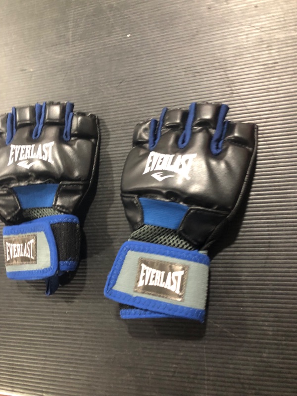 Photo 2 of [EVERLAST] Pro MMA Gloves
