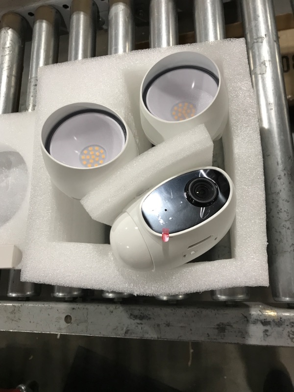 Photo 1 of EZVIZ LC1C Smart Flood Light Camera