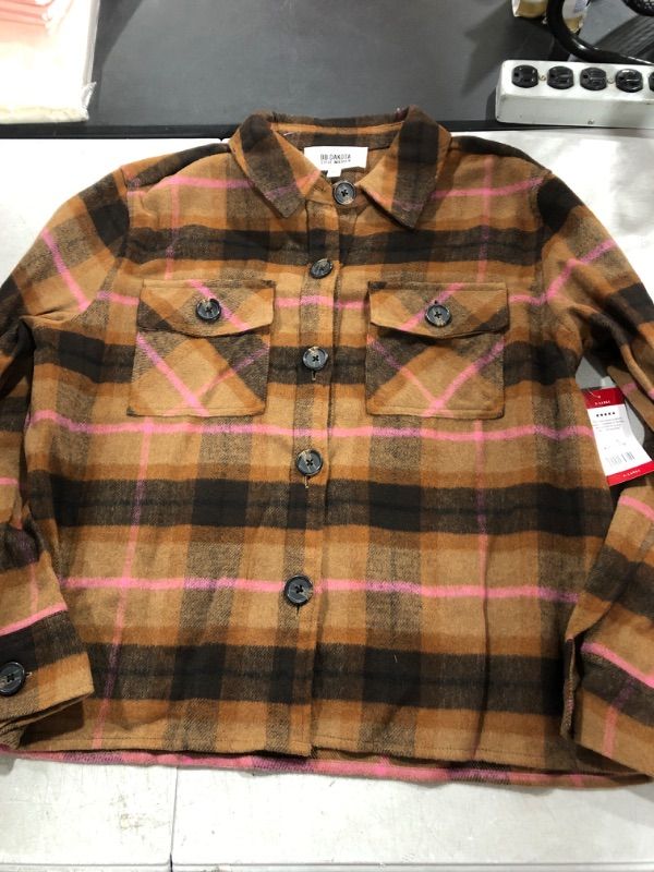 Photo 2 of BB Dakota by Steve Madden Women S Button Down Boxy Shacket (Cashew Plaid XL)
SIZE XL
