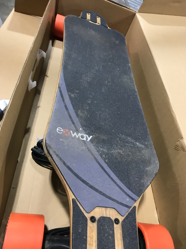 Photo 3 of Exway Flex Electric Skateboard with Remote, Top Speed of 25 Mph, 17miles Range, Flexible Tri-Laminate Deck, IP55 Waterproof, Electric Longboard for Adults & Teens Flex Hub
