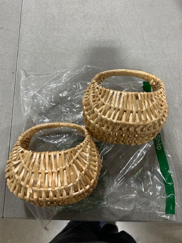 Photo 2 of 2 PCS Wicker Flower Girl Basket Half Moon Shaped Rattan Woven Flower Basket Willow Straw Basket Handheld Flower Arrangement Basket for Wedding Birthday Party