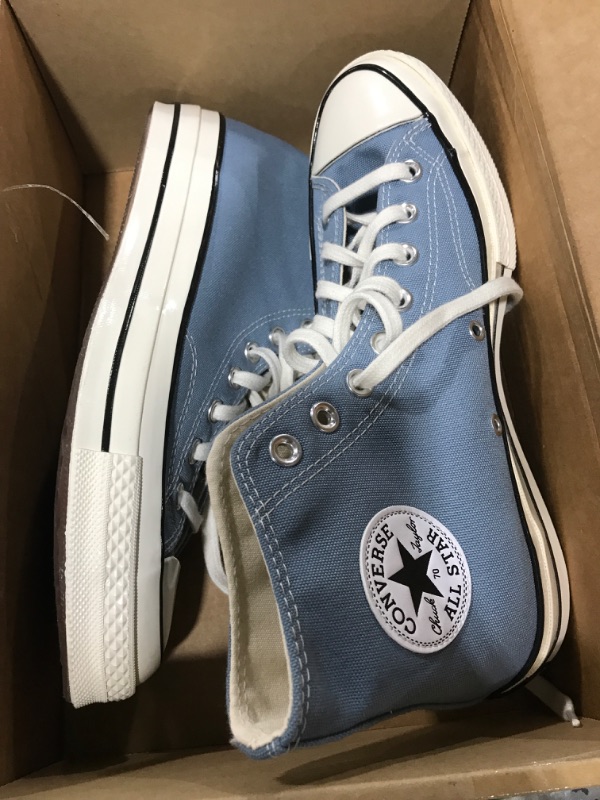 Photo 2 of Converse Women's Chuck Taylor All Star Lift Sneakers 8.5
