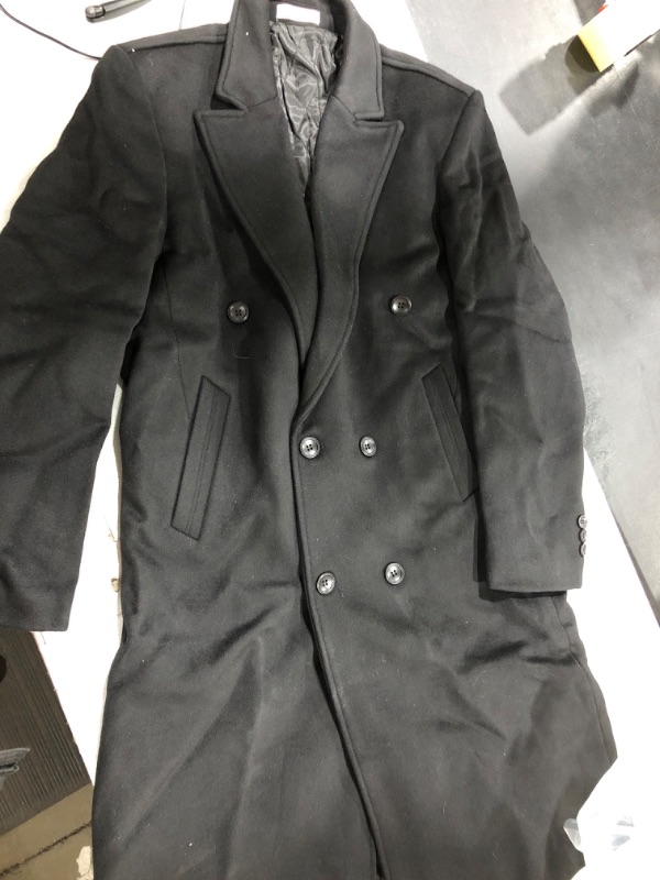 Photo 1 of (XL) Men's Black Coat