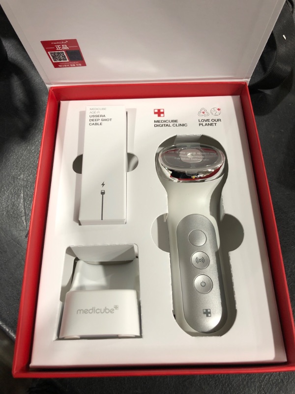 Photo 2 of Medicube Age-R USSERA Facial Treatment Device - at-Home Skin Care Device for Collagen Stimulation Wrinkle Reduction, and Youthful Complexion - Korean Skin Care (PLEASE SEE ALL PHOTOS. ITEM IS NOT PINK)