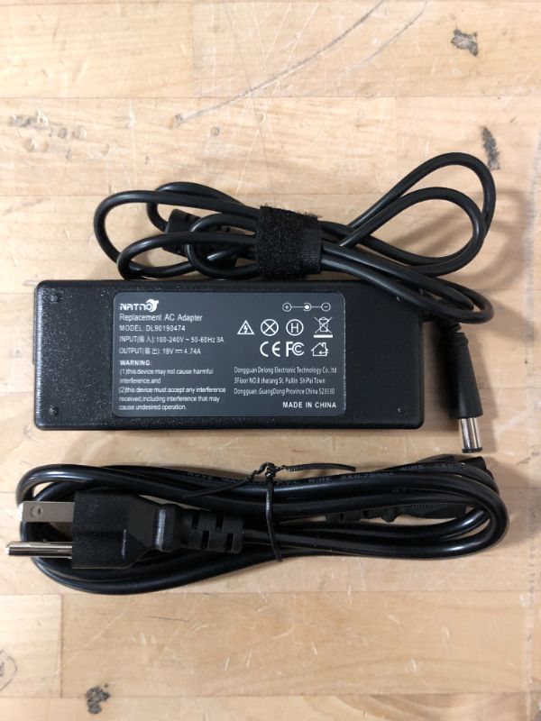 Photo 2 of 90W 19V 4.74A AC Adapter Charger Power Supply for HP Pavilion All-in-One Desktop PC 18-5110 19-2304 20-B010 20-B013W 20-B014 21-h010 21-2024 22-3010 22-3020 22-3030 22-3110 23-g010