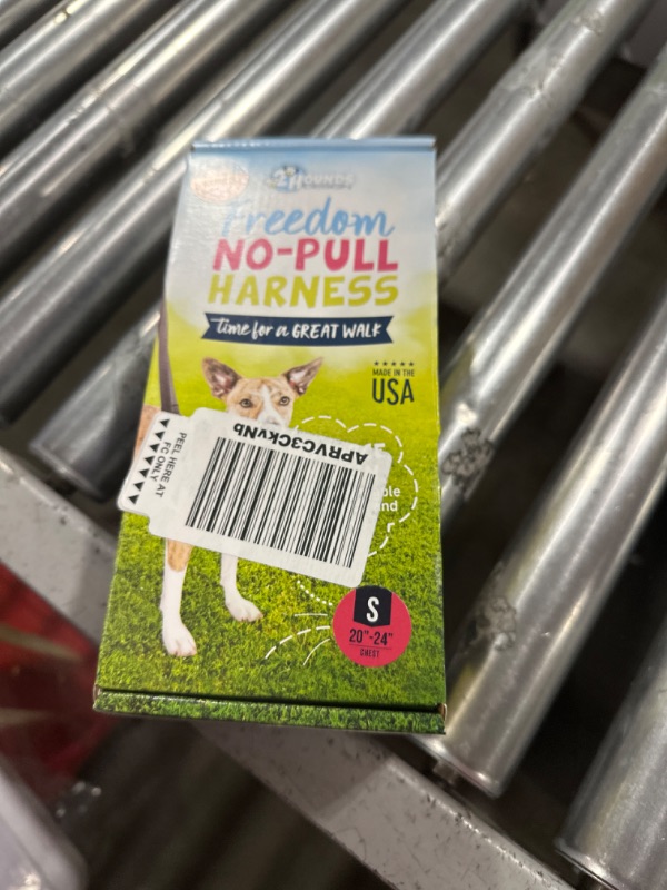 Photo 3 of 2 Hounds Design Freedom No Pull Dog Harness | Comfortable Control for Easy Walking | Adjustable Dog Harness | Small, Medium & Large Dogs | Made in USA | Solid Colors | 1" MD Black 1" MD (Chest 24" - 28") Black